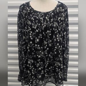 Terra & Sky Black and White Floral Blouse